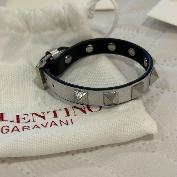 Valentino NIB Silver Rockstud Bracelet - Picture 2 of 10